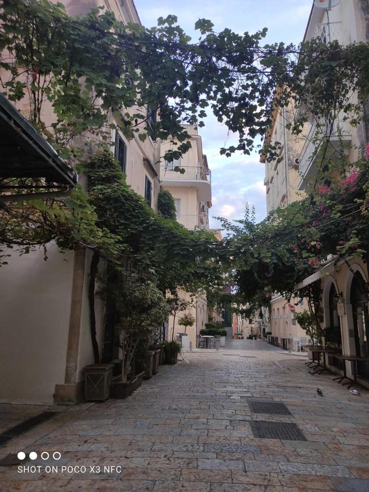 Апартаменты Via Porta Raimonda Corfu  Экстерьер фото